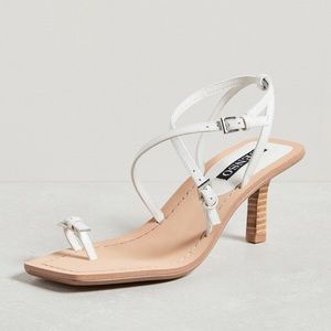 NWB - SENSO LAVIN SANDALS